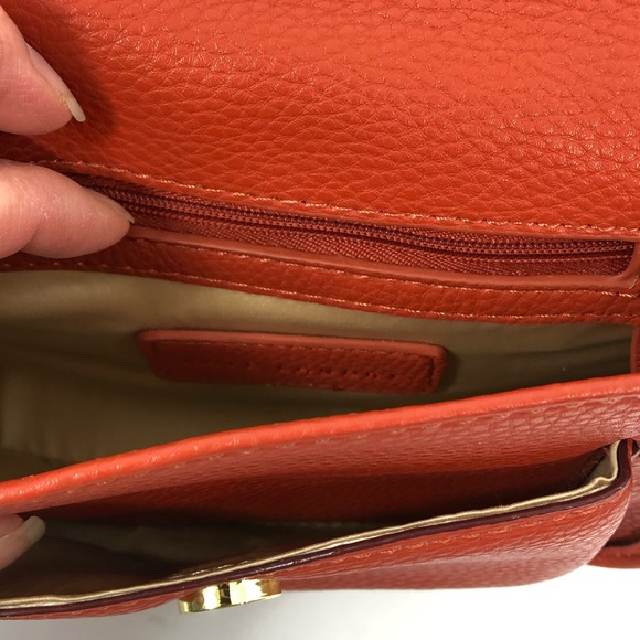Kate Landry Crossbody Orange Bag Lock Chain Strap - Picture 4 of 8